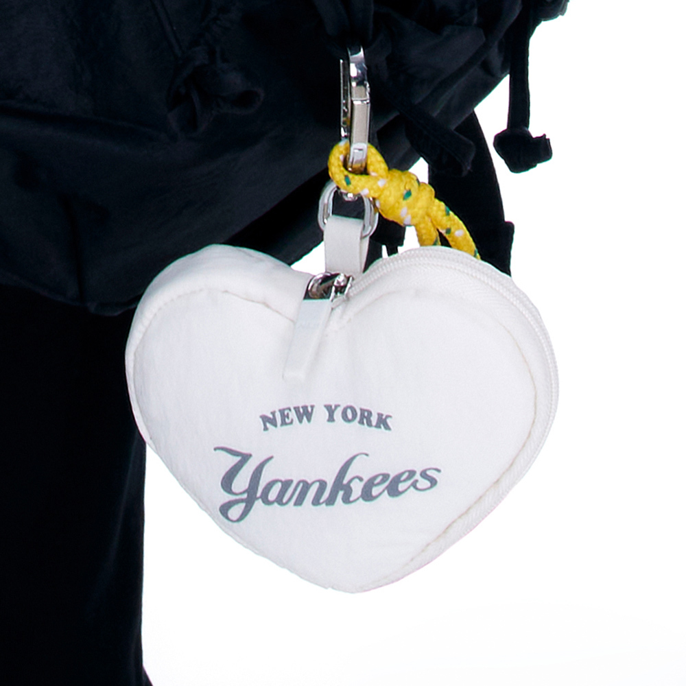 MLB 愛心造型耳機包 鑰匙圈 紐約洋基隊 (3APOH015N-50CRS)