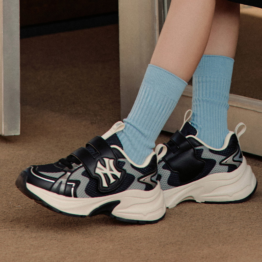 MLB KIDS 老爹鞋 童鞋 Curve Runner系列 紐約洋基隊 (7ASHCB05N-50BKS)