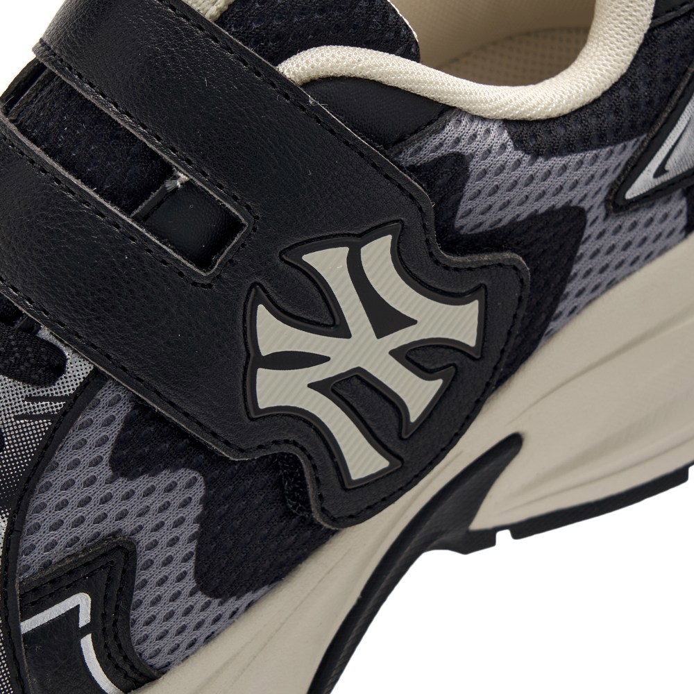 MLB KIDS 老爹鞋 童鞋 Curve Runner系列 紐約洋基隊 (7ASHCB05N-50BKS)