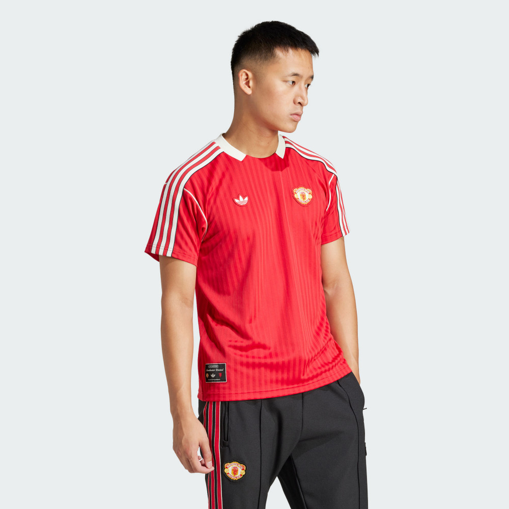 MANCHESTER UNITED TERRACE ICONS 短袖球衣