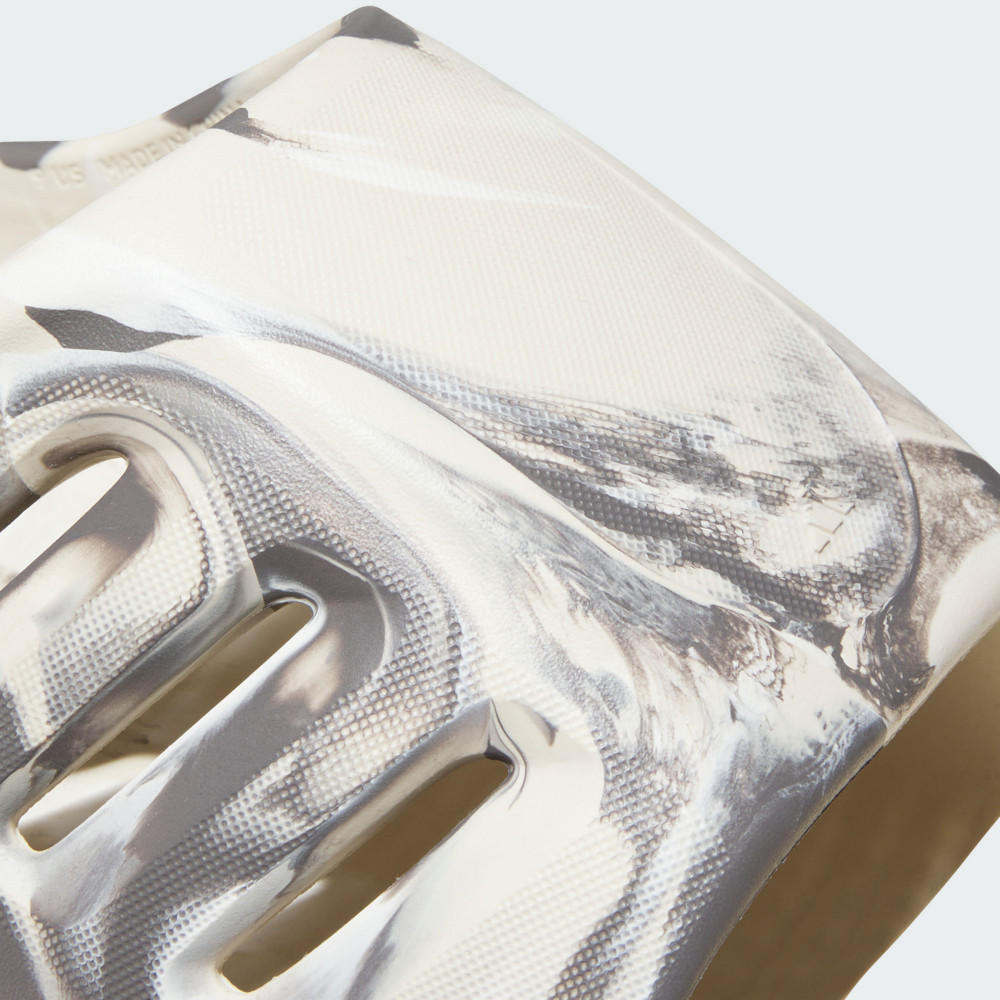 ADIFOM IIINFINITY 運動拖鞋