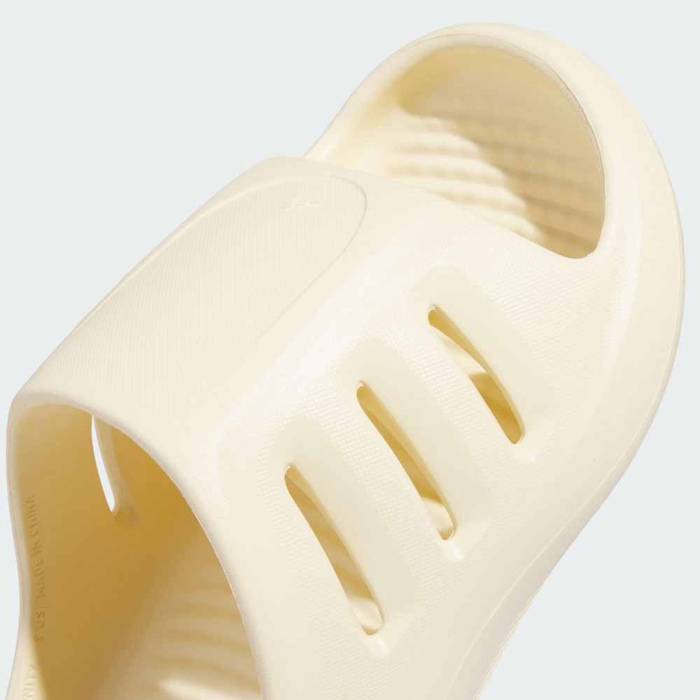 ADIFOM IIINFINITY 運動拖鞋