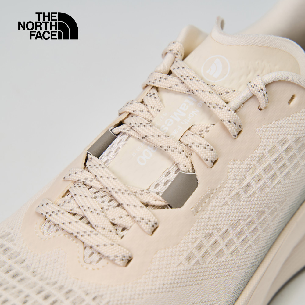 The North Face北面男款米色抓地戶外舒適耐穿野跑鞋｜8A9R7UR