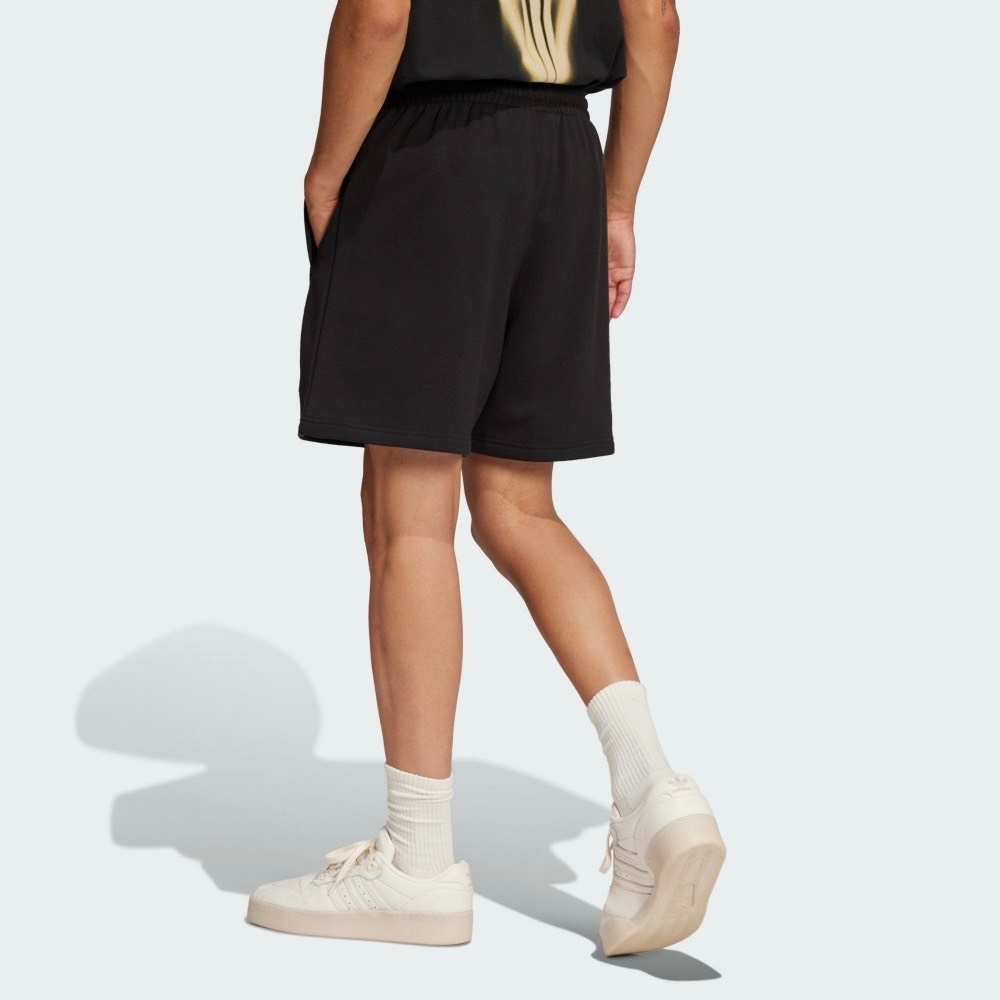 ADIDAS ORIGINALS 運動短褲