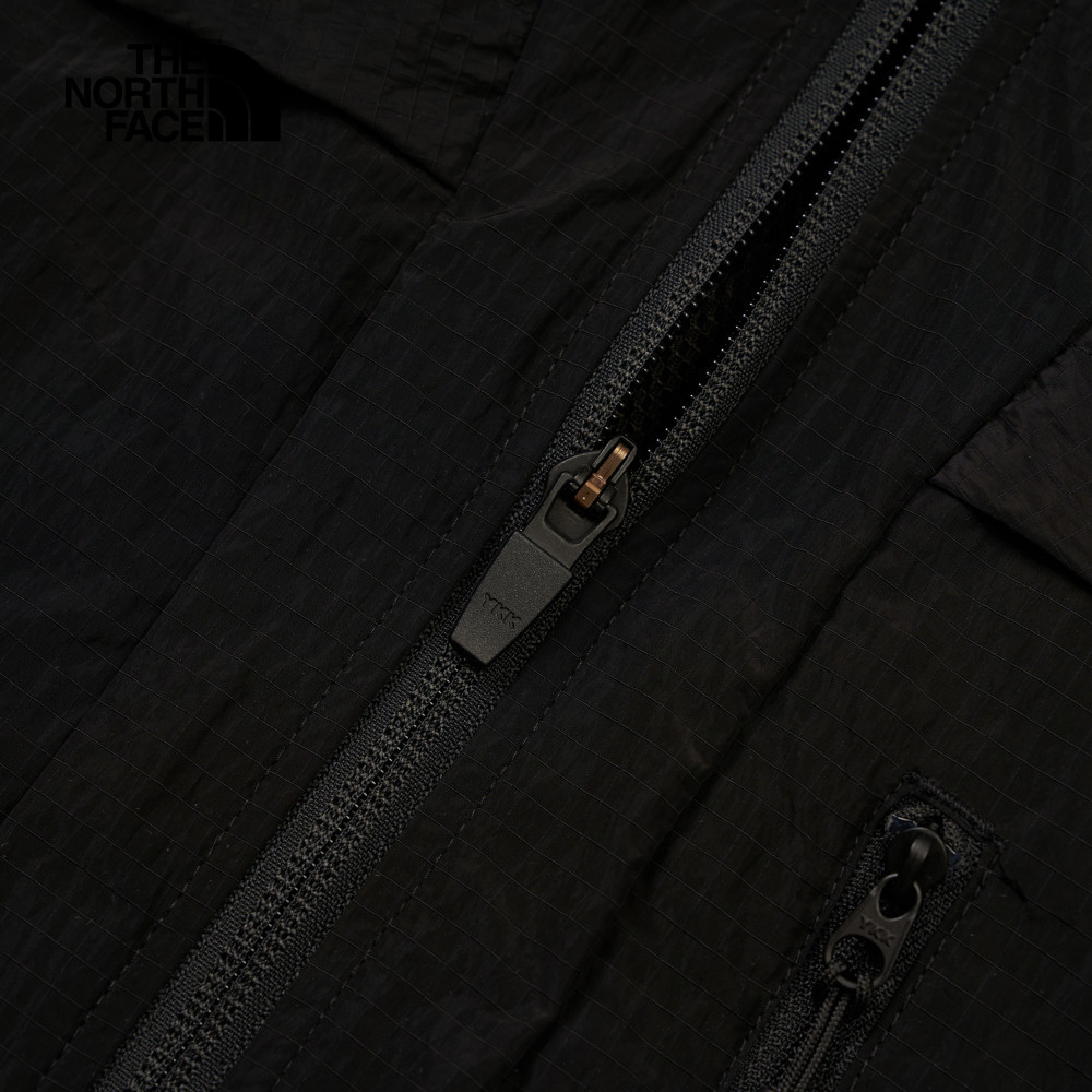 UE男款黑色DWR防潑水連帽防風外套｜8CJPJK3