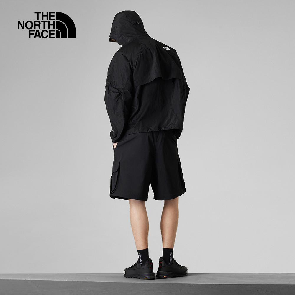 UE男款黑色DWR防潑水連帽防風外套｜8CJPJK3