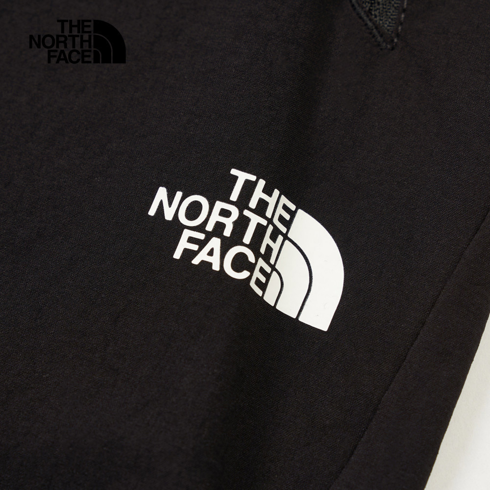 【10/26 00點限時搶購】The North Face北面男款黑色吸濕排汗涼感短褲｜87W44H0