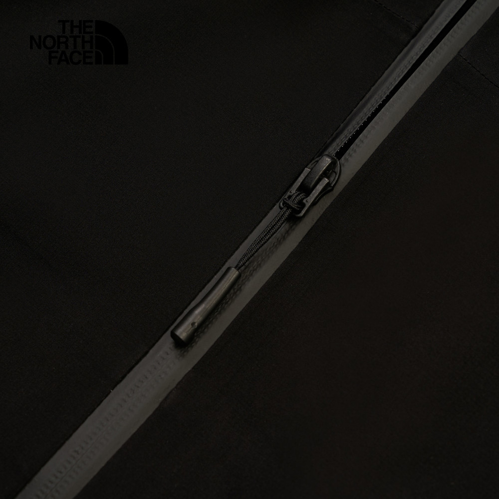 The North Face北面女款黑色FUTURELIGHT防水透氣衝鋒衣｜8DKHJK3