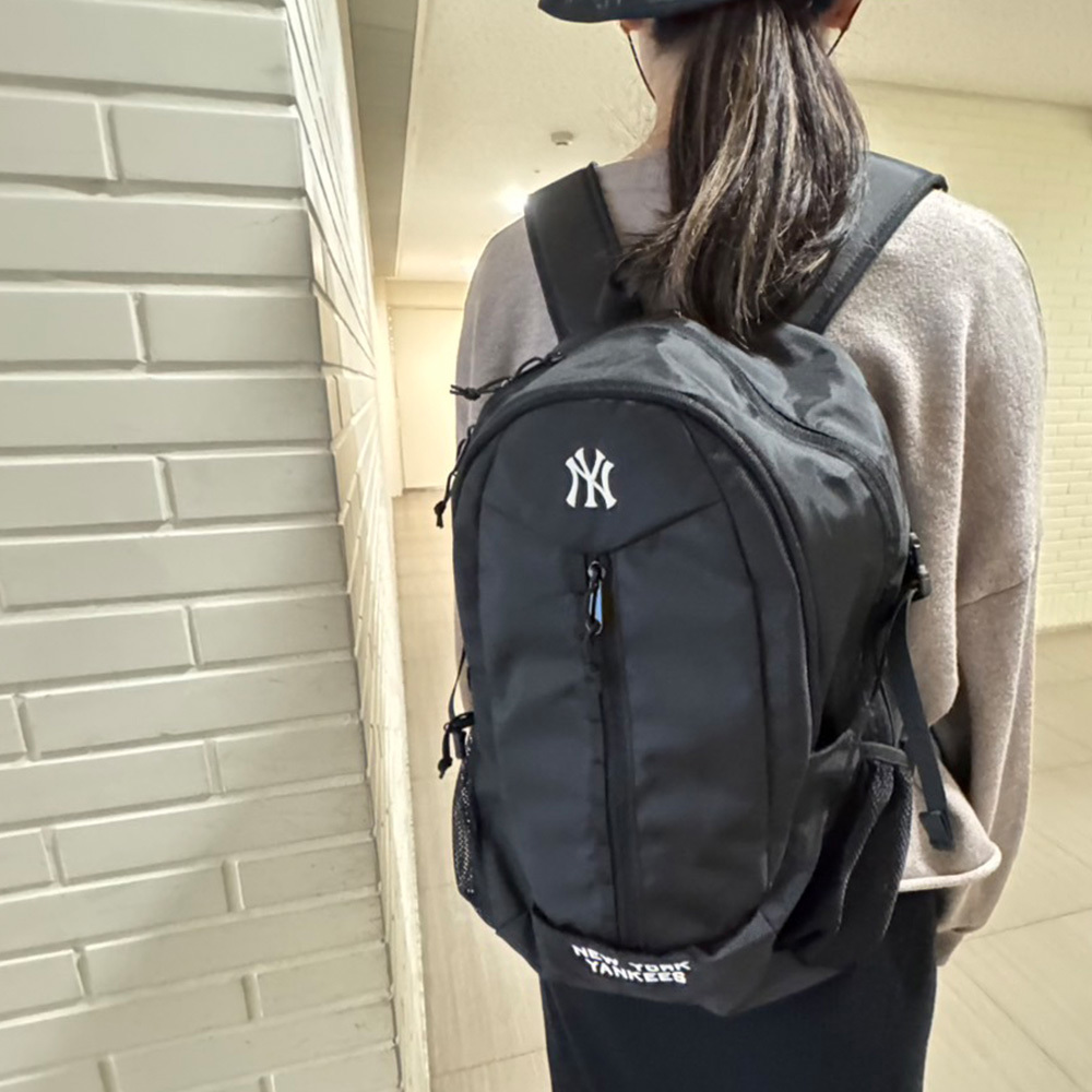 MLB 運動休閒後背包 紐約洋基隊 (3ABKB025N-50BKS)