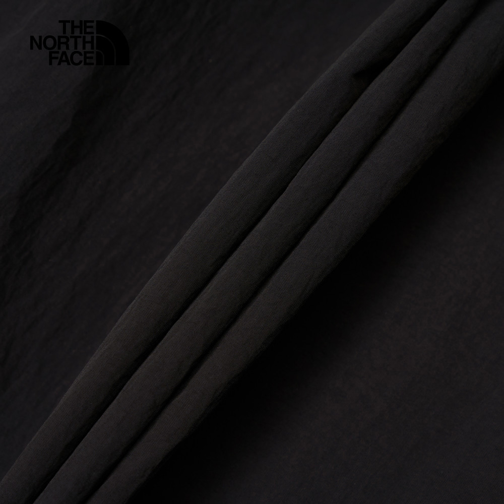 UE女款黑色舒適透氣短袖T恤｜8CJ8JK3