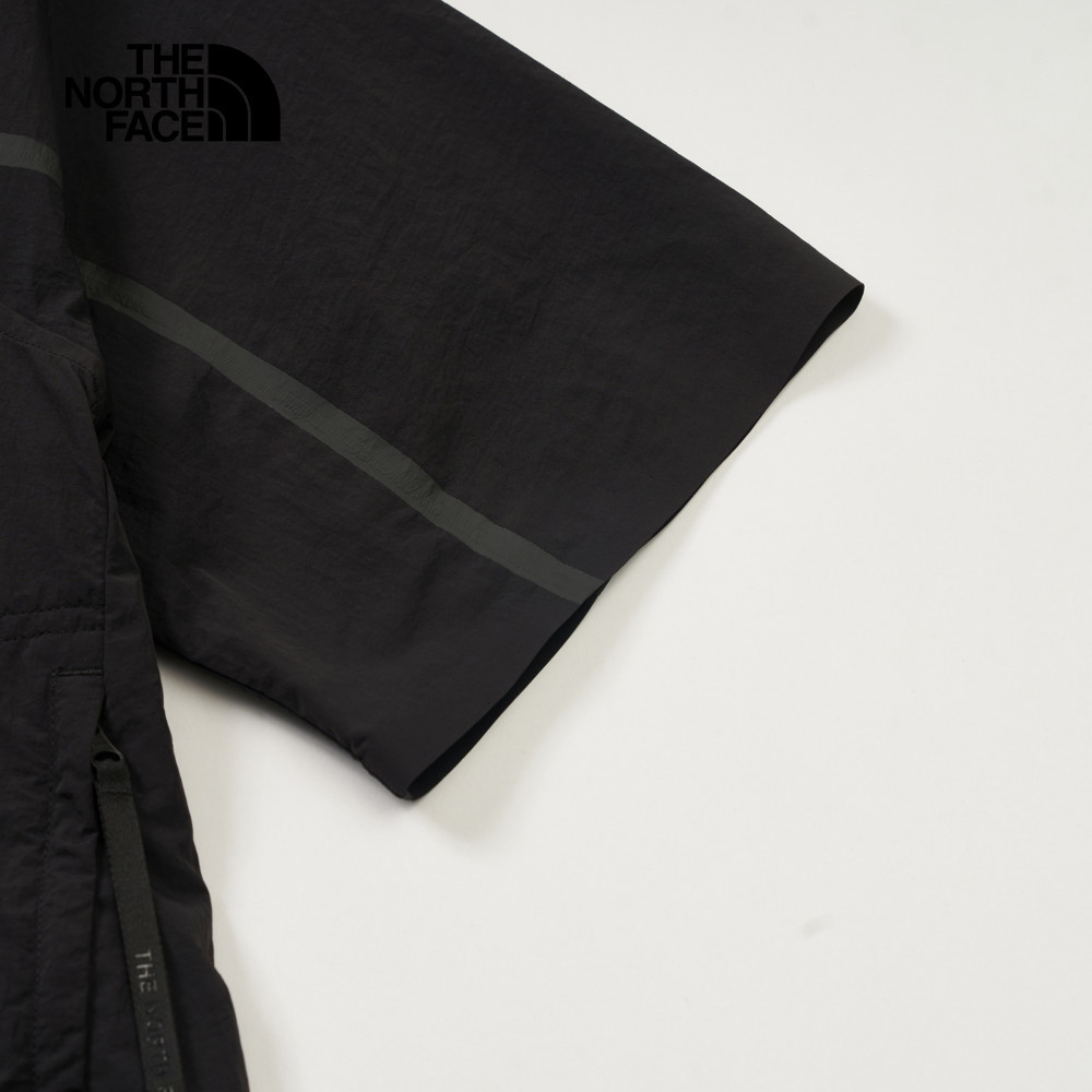 UE女款黑色舒適透氣短袖T恤｜8CJ8JK3