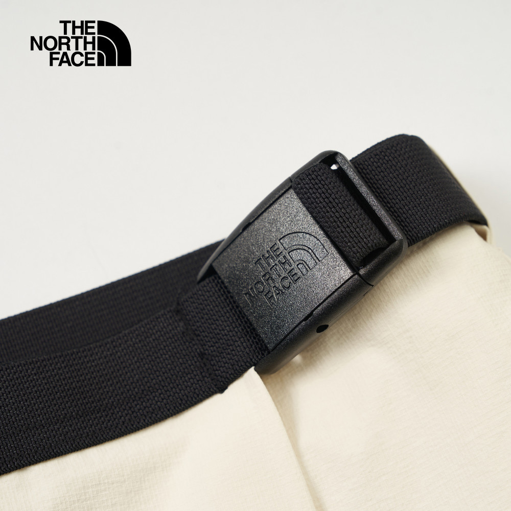 UE女款米白色DWR防潑水休閒長褲｜8CJ9QLI