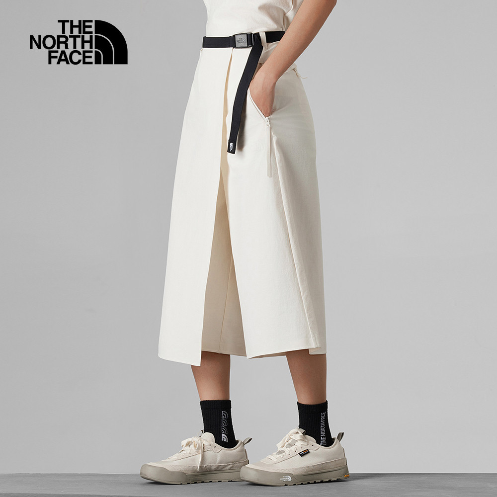 UE女款米白色DWR防潑水休閒長褲｜8CJ9QLI