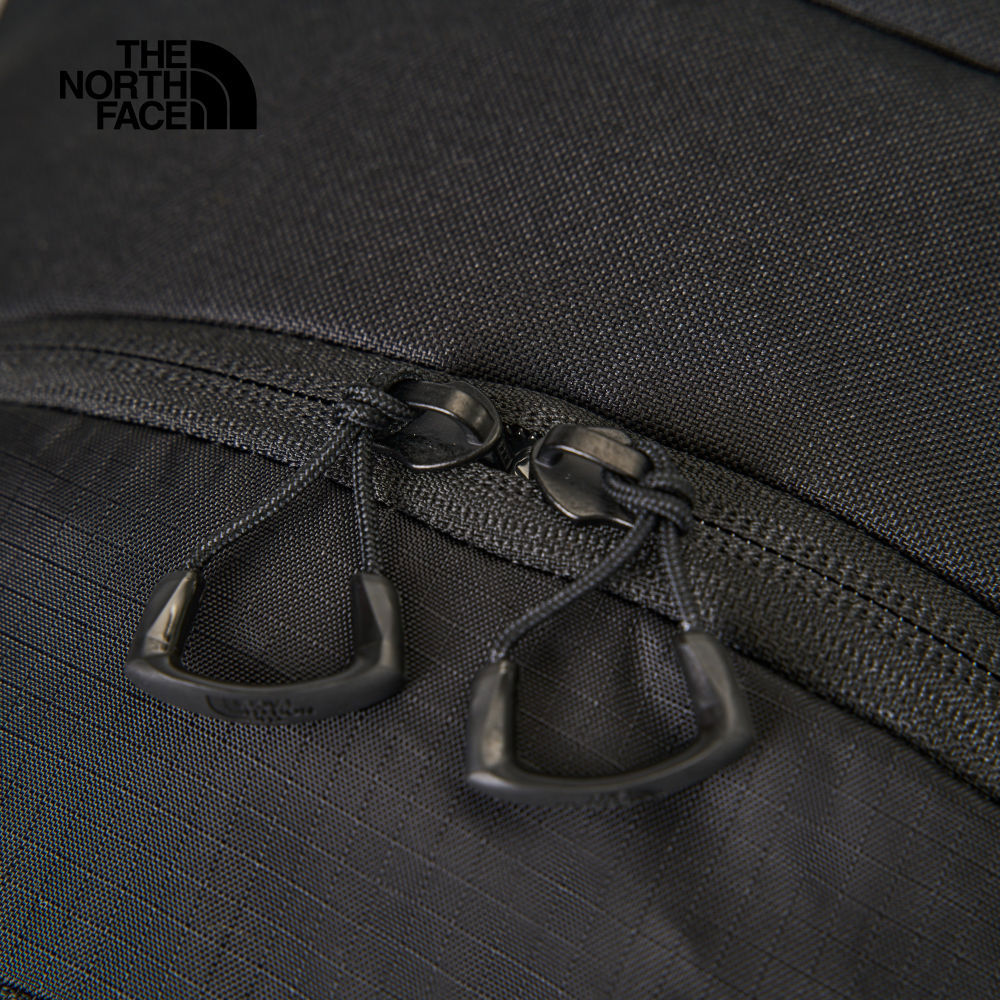 The North Face北面男女款黑色DWR防潑水大容量休閒後背包｜8BKFKX7