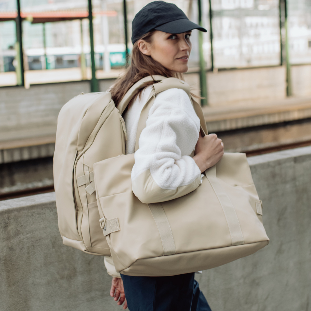 Street 24H防水旅行包 - 沙丘