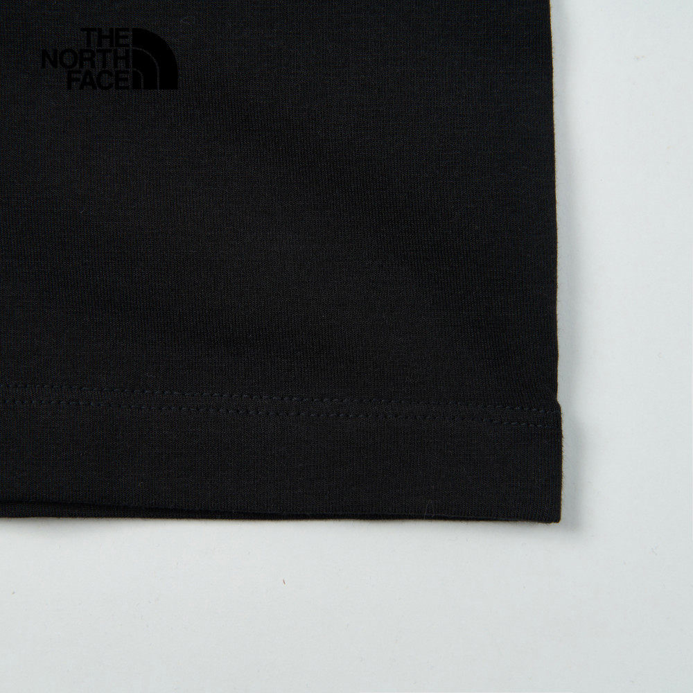 The North Face北面男款黑色吸濕排汗短袖T恤｜8D7BJK3