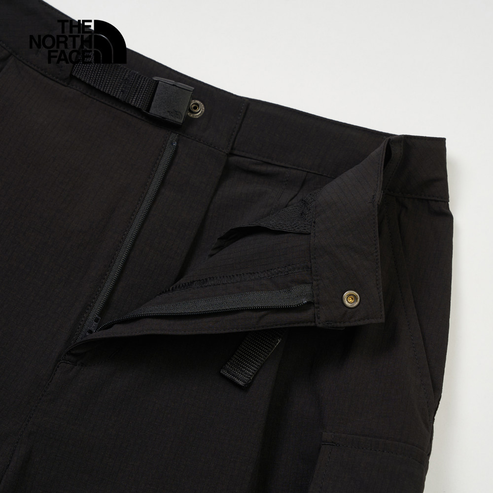 The North Face北面女款黑色UPF防曬短褲｜8C11JK3