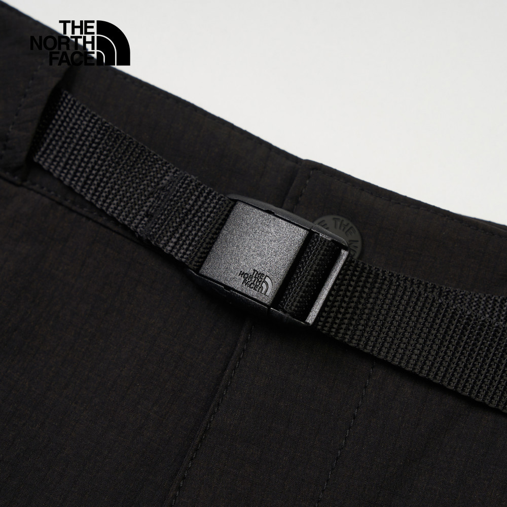 The North Face北面女款黑色UPF防曬短褲｜8C11JK3