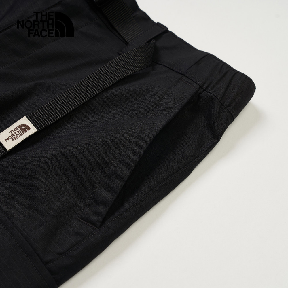 【10/26 12點限時搶購】The North Face北面男款黑色DWR防潑水短褲｜8CM5JK3