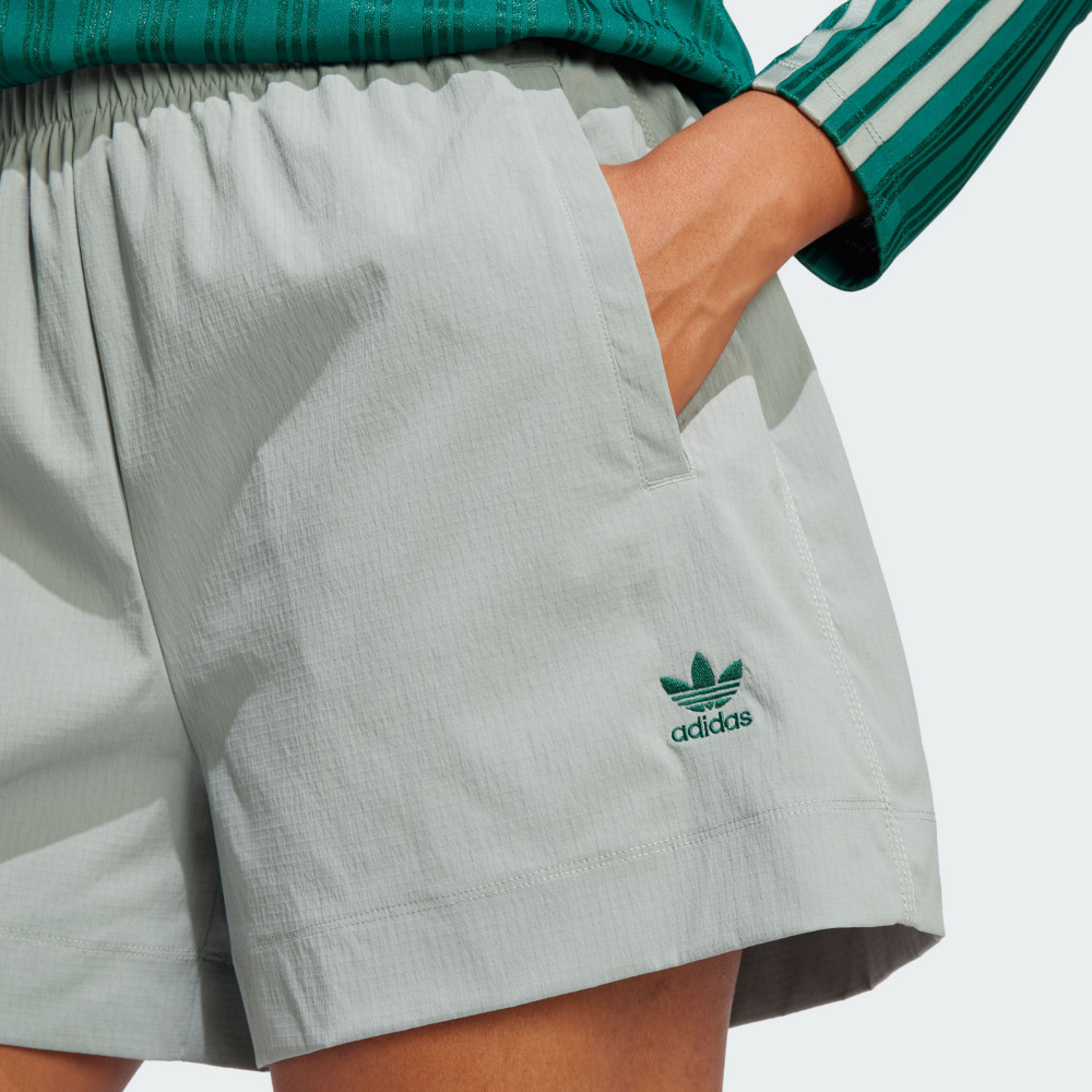 ESSENTIALS 運動短褲