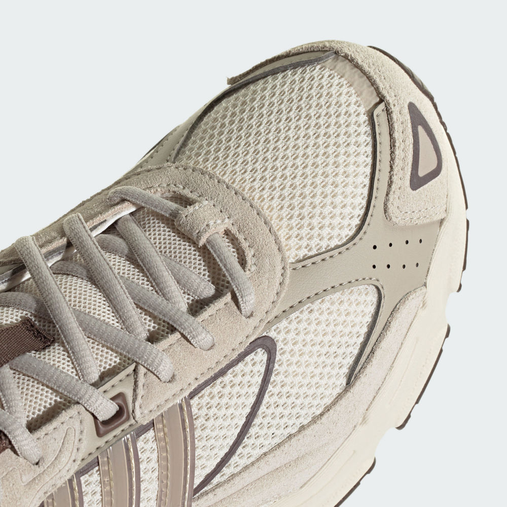 RESPONSE CL 運動休閒鞋