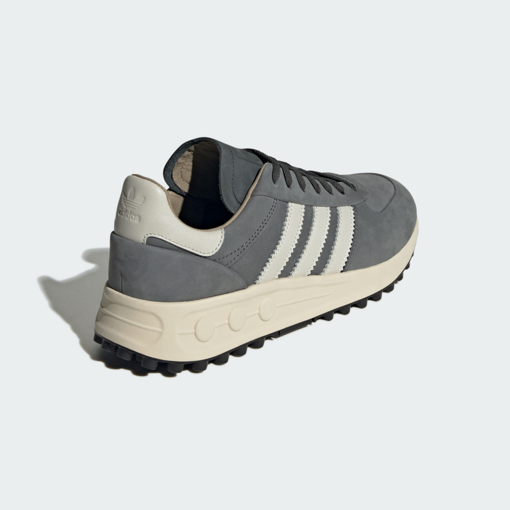 LA TRAINER XLG 運動休閒鞋