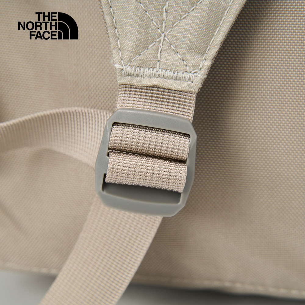 【10/27 12點限時搶購】The North Face北面男女款石灰色可調節背帶休閒後背包｜8AMM7J4