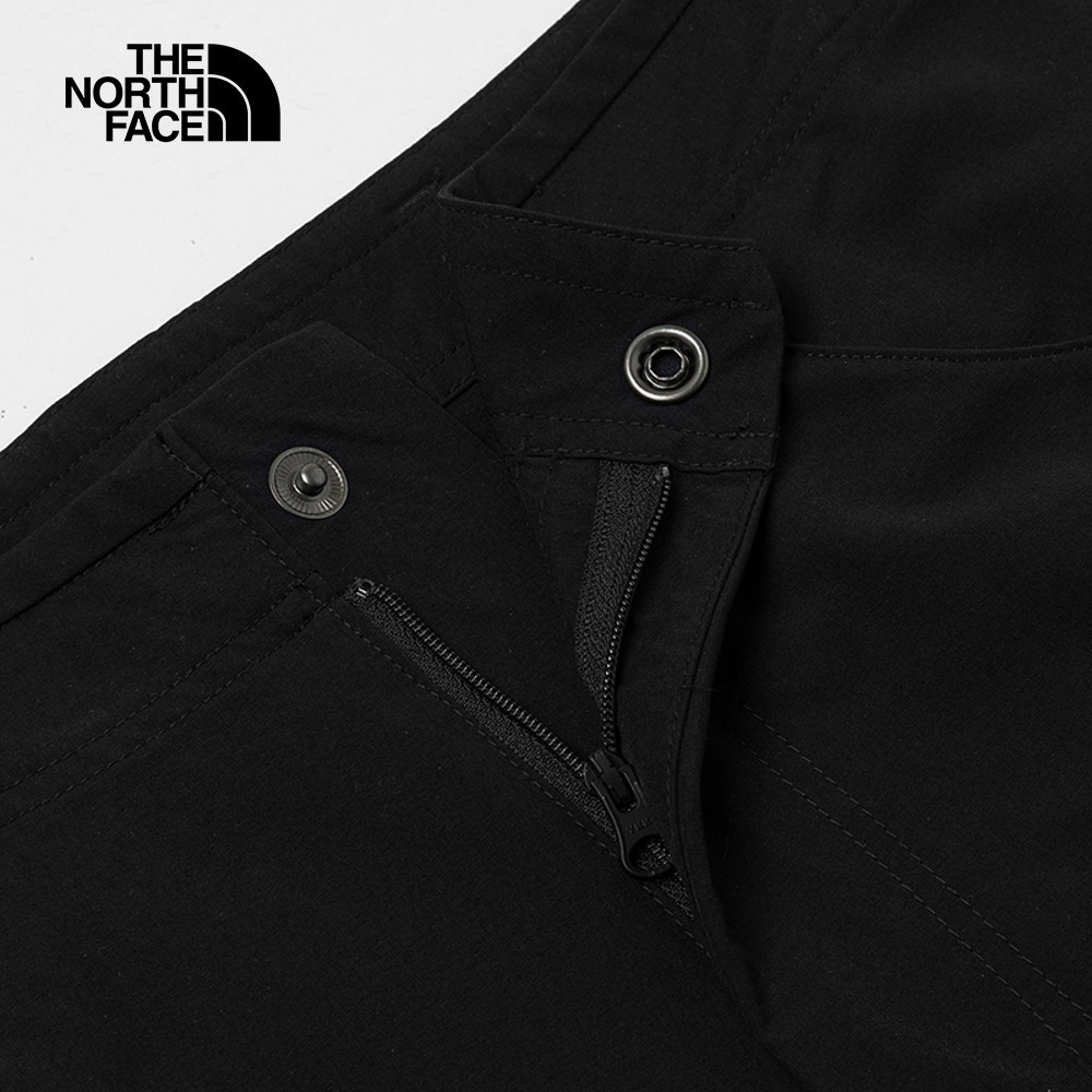 【10/26 12點限時搶購】The North Face北面男款黑色DWR防潑水短褲｜8EYCJK3