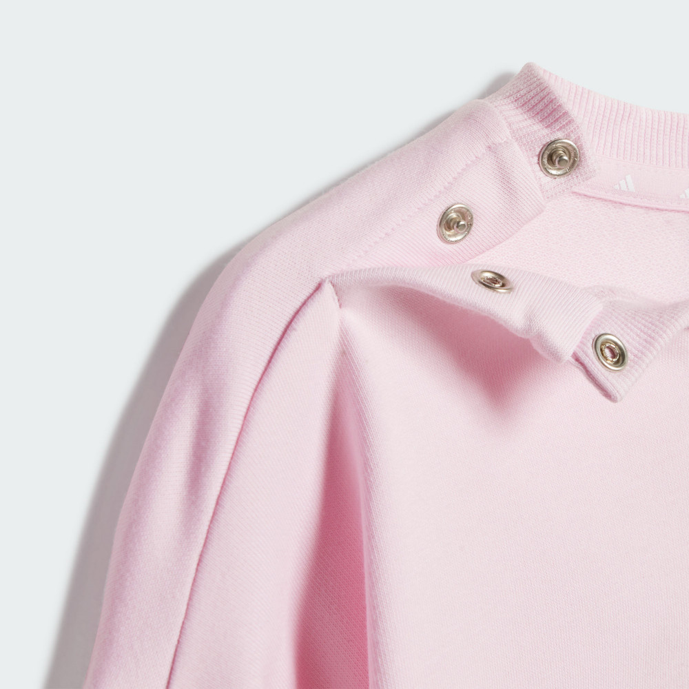 ESSENTIALS 運動套裝