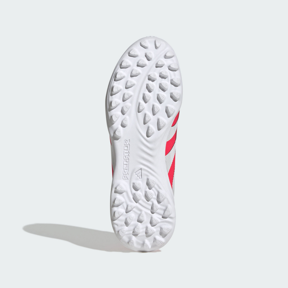 PREDATOR LEAGUE 足球鞋