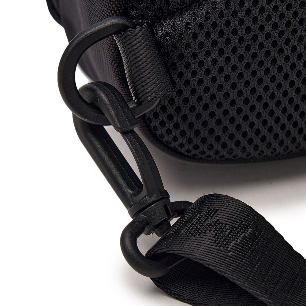 MLB KIDS 斜背包 肩背包 兒童包包 紐約洋基隊 (7ASGB045N-50BKS)