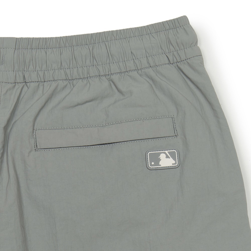 MLB 抗UV 尼龍休閒短褲 紐約洋基隊 (3ASMB0753-50GRL)