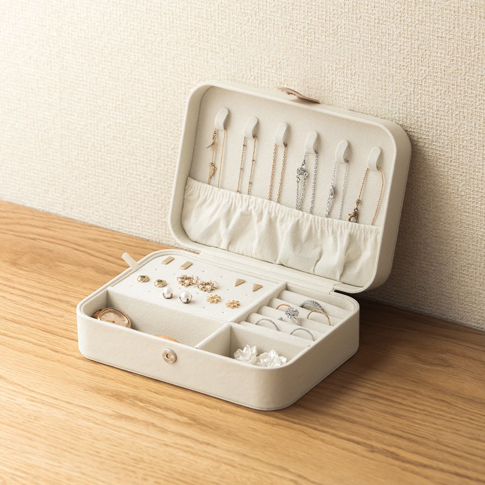 懶角落皮質首飾盒