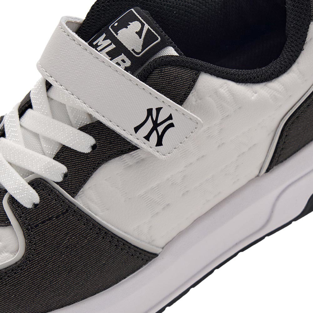 MLB KIDS 牛仔壓紋Monogram老爹鞋 學長鞋 童鞋 Chunky Liner 紐約洋基隊 (7ASXLM05N-50BKS)