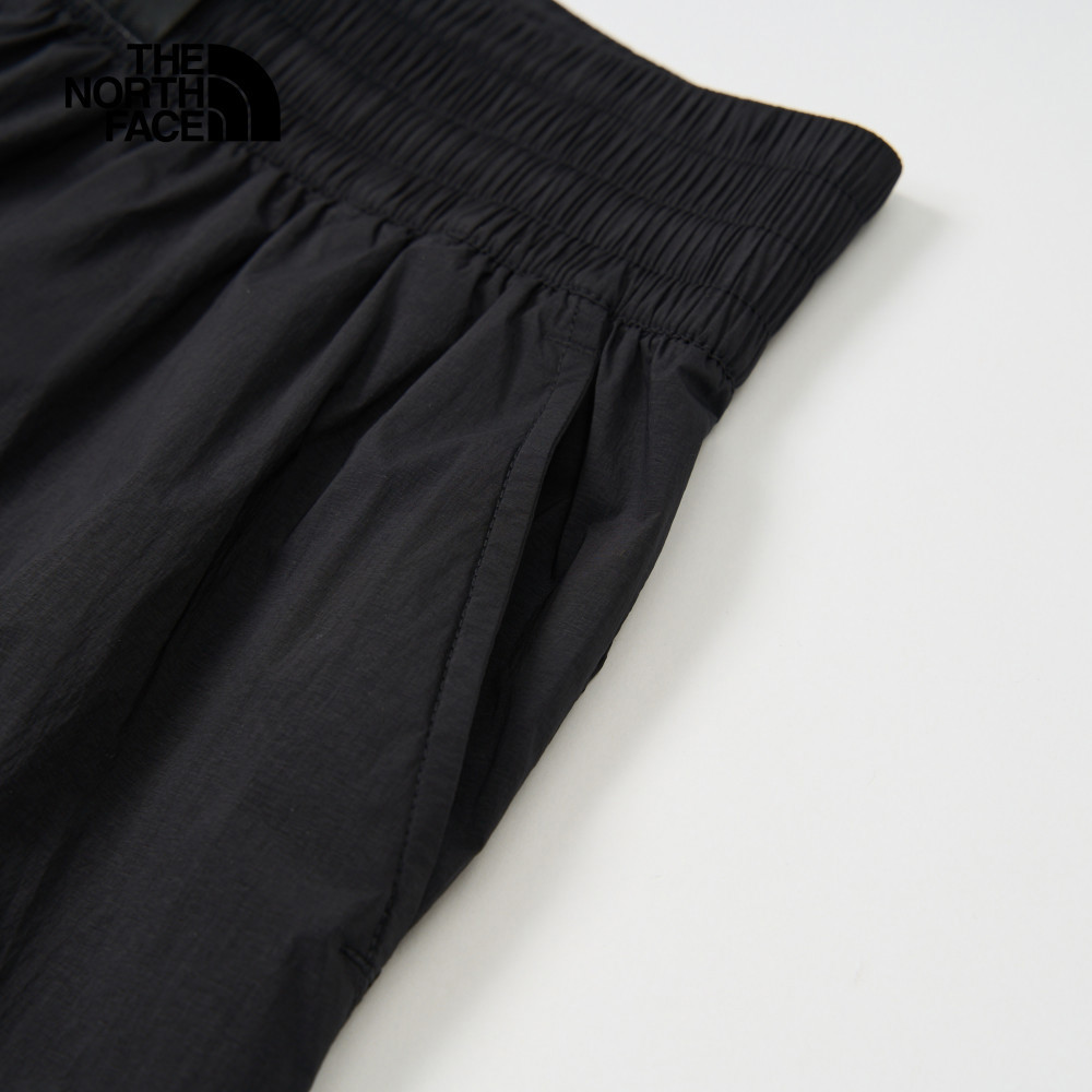 The North Face北面女款黑色DWR防潑水短褲｜8C5AJK3