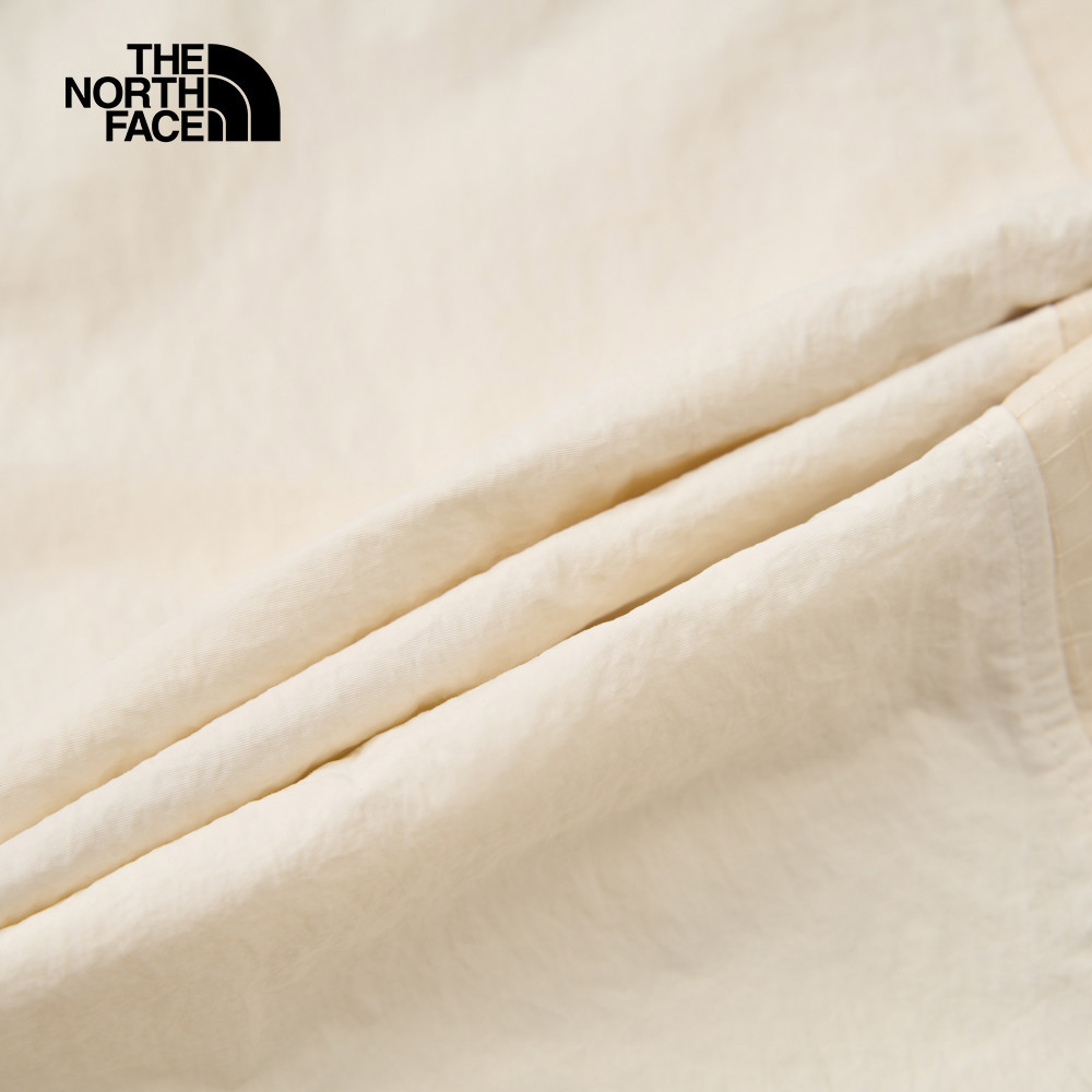 UE女款米白色DWR防潑水短褲｜8CM1QLI