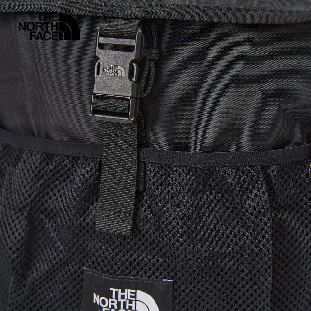 The North Face北面男女款黑色休閒後背包｜8DJKKX7