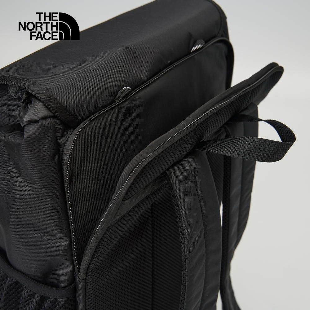 The North Face北面男女款黑色休閒後背包｜8DJKKX7