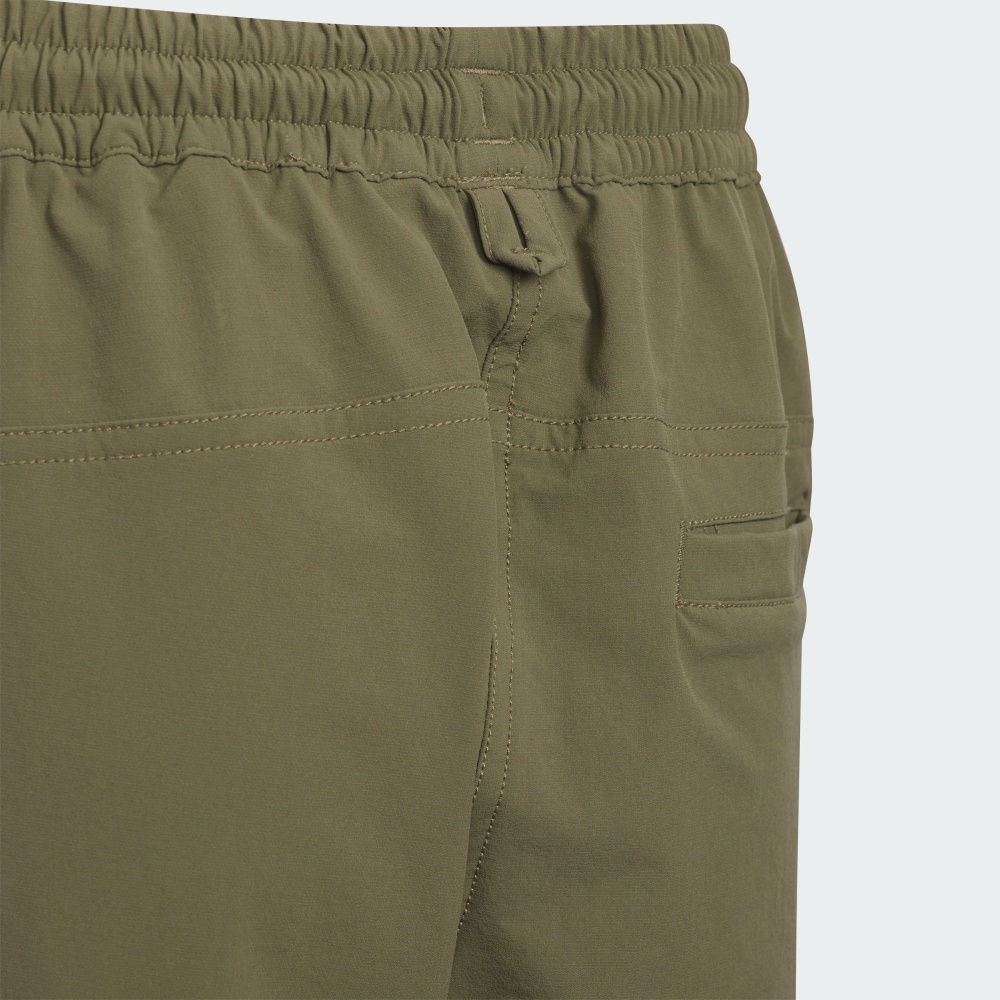 ESSENTIALS 運動短褲