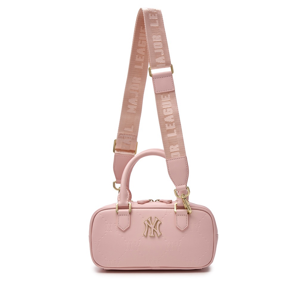 MLB KIDS 相機包 斜背包 兒童包包 Monogram系列 紐約洋基隊 (7ACRMD55N-50PKM)