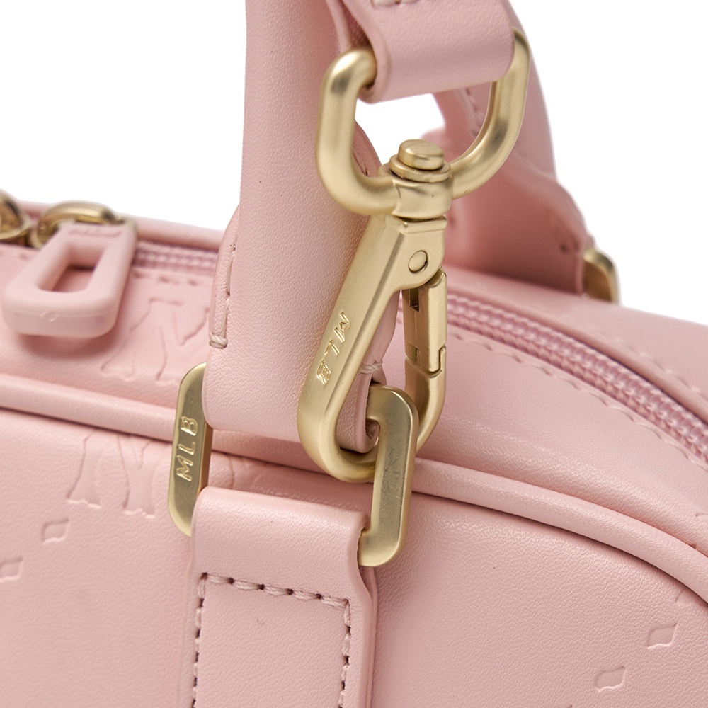 MLB KIDS 相機包 斜背包 兒童包包 Monogram系列 紐約洋基隊 (7ACRMD55N-50PKM)