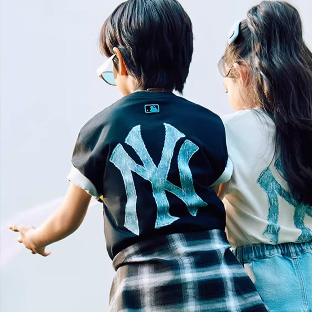 MLB KIDS 短袖T恤 童裝 Monogram系列 紐約洋基隊 (7ATSMV453-50BKS)