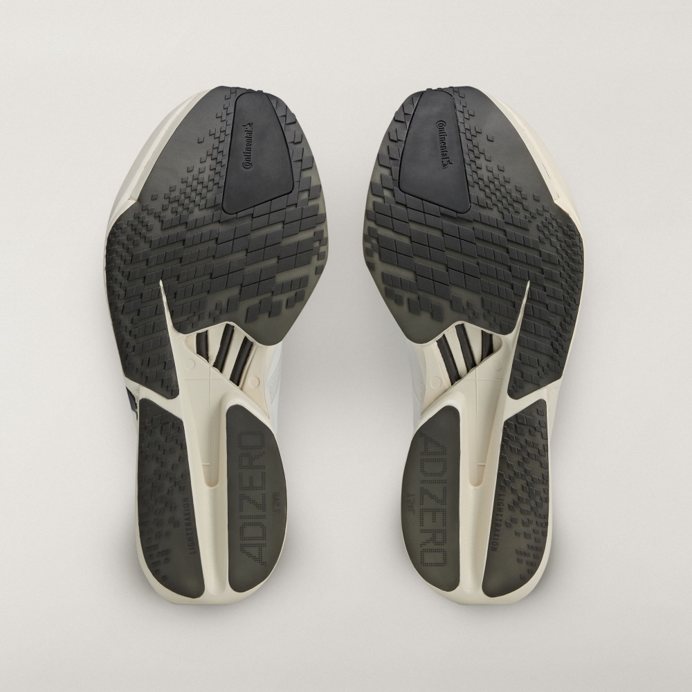 Y-3 ADIOS PRO 4 跑鞋
