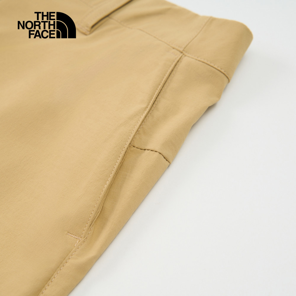 The North Face北面女款卡其色DWR防潑水短褲｜8DFMLK5
