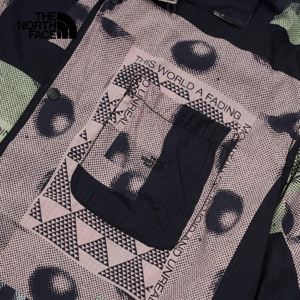 UE男款宇宙黑印花短袖襯衫｜8CKQJK3