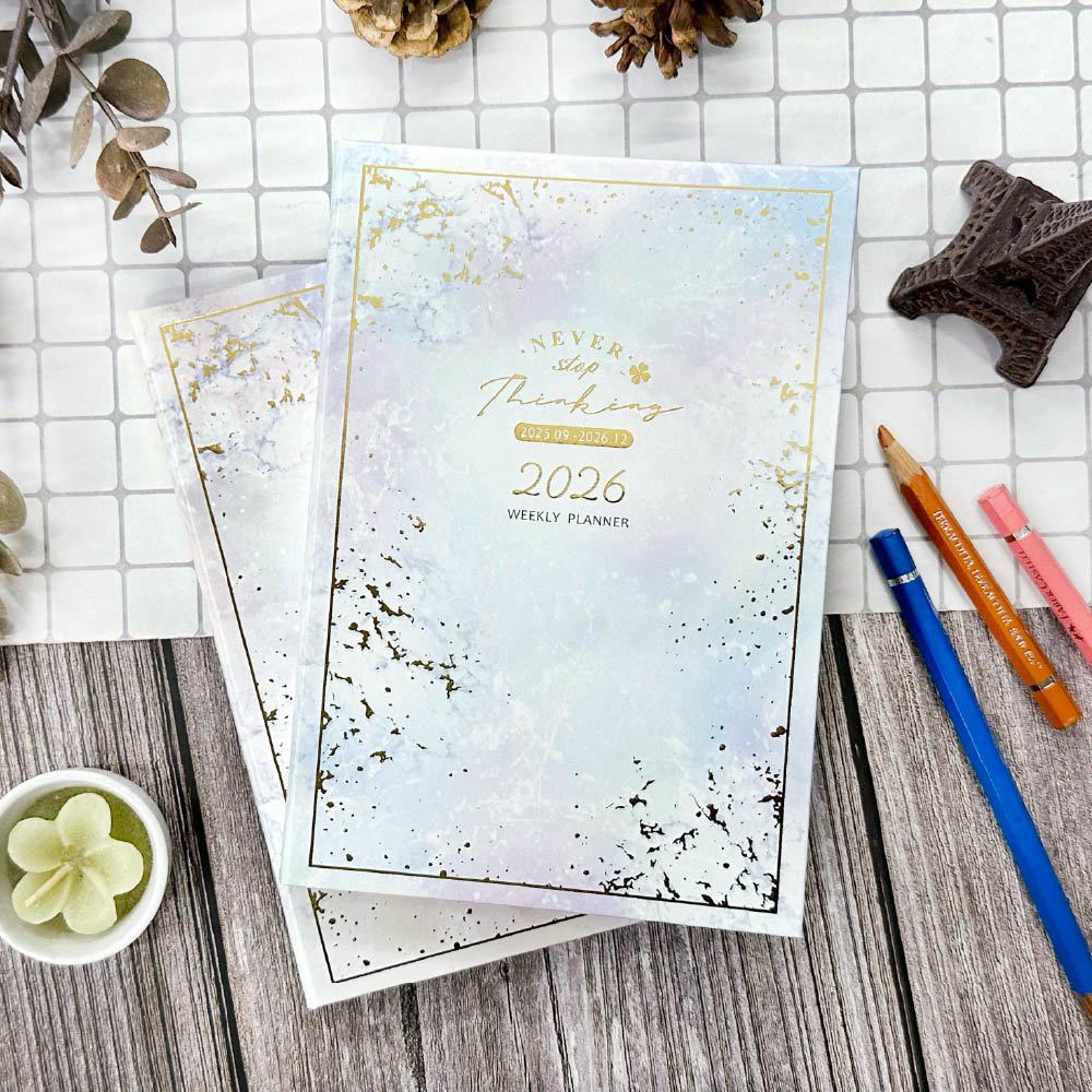 四季SEASON 2026年 跨年精裝週誌 32K-粉紋/藍紋