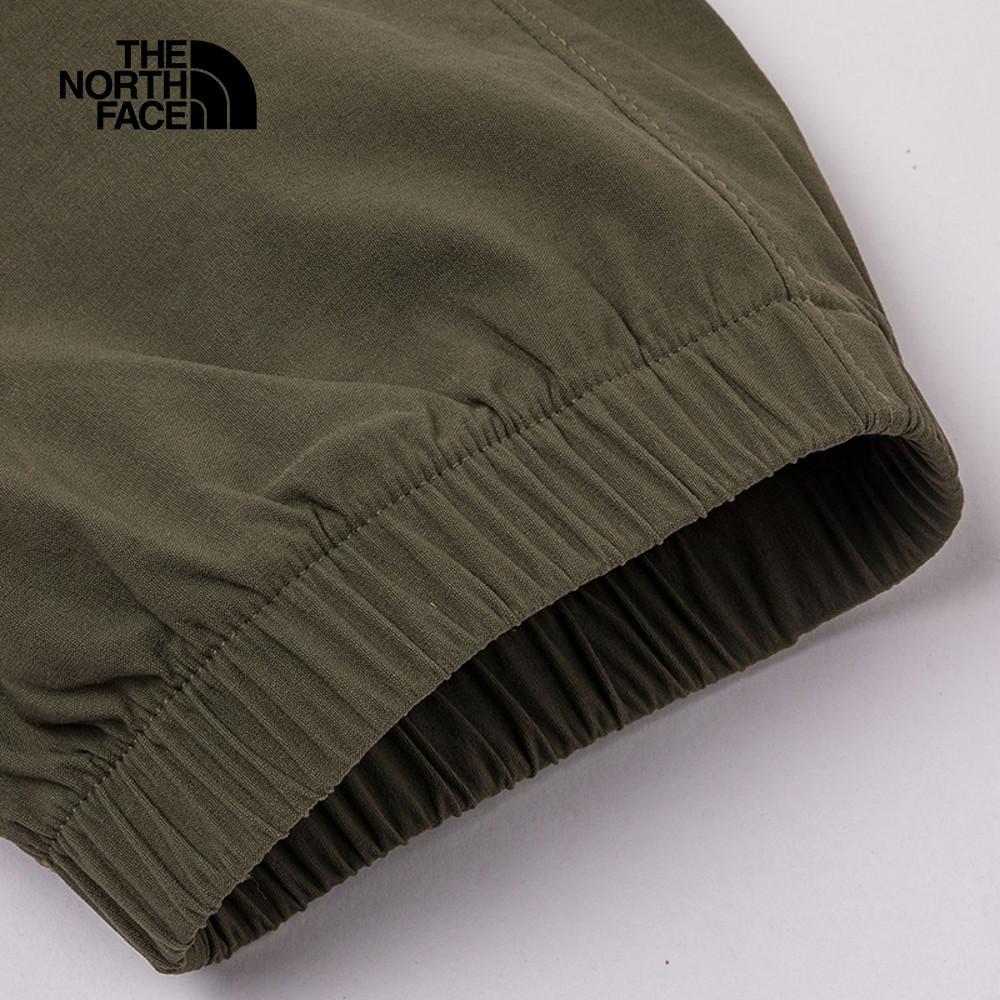 【10/26 12點限時搶購】The North Face北面男款綠色吸濕排汗休閒長褲｜8BA94FY