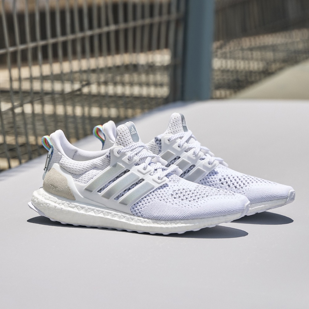 Adidas ULTRABOOST 1.0 台北城市跑鞋｜0 台北城市限定款跑－雲躍旗艦店