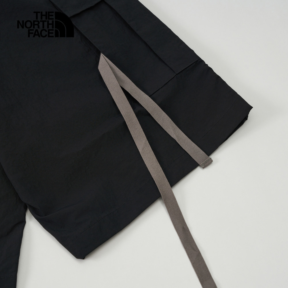 UE男款黑色DWR防潑水短褲｜8CKXJK3