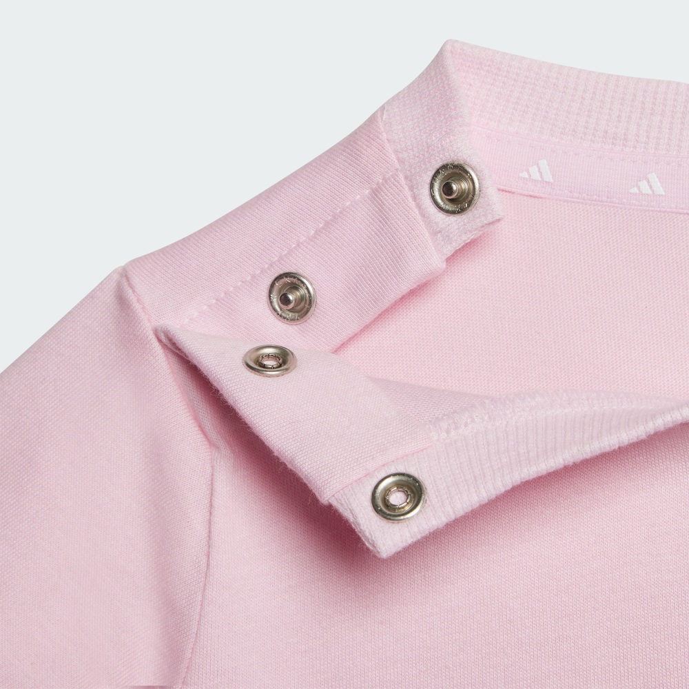 ESSENTIALS 運動套裝